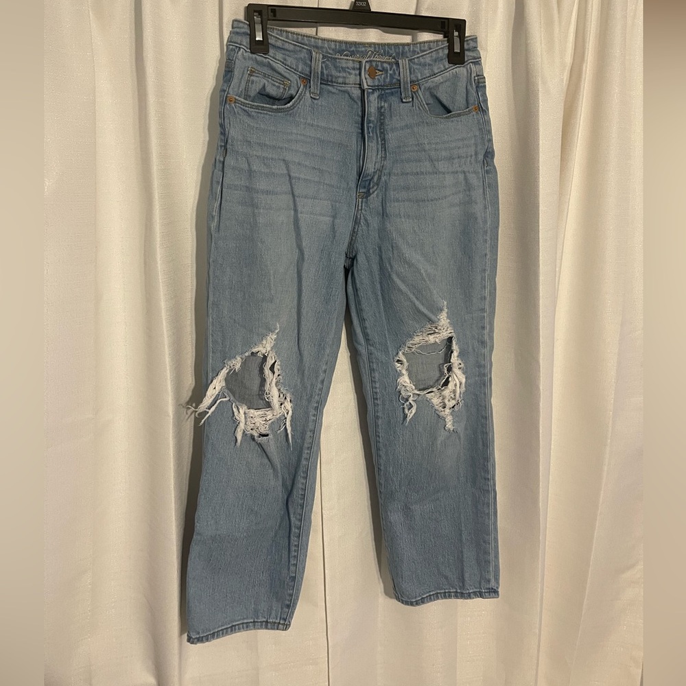Universal Thread High Rise Straight Crop Jean